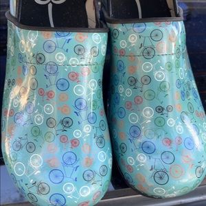 Sanita brand medical clogs! Bicycle, print, leather